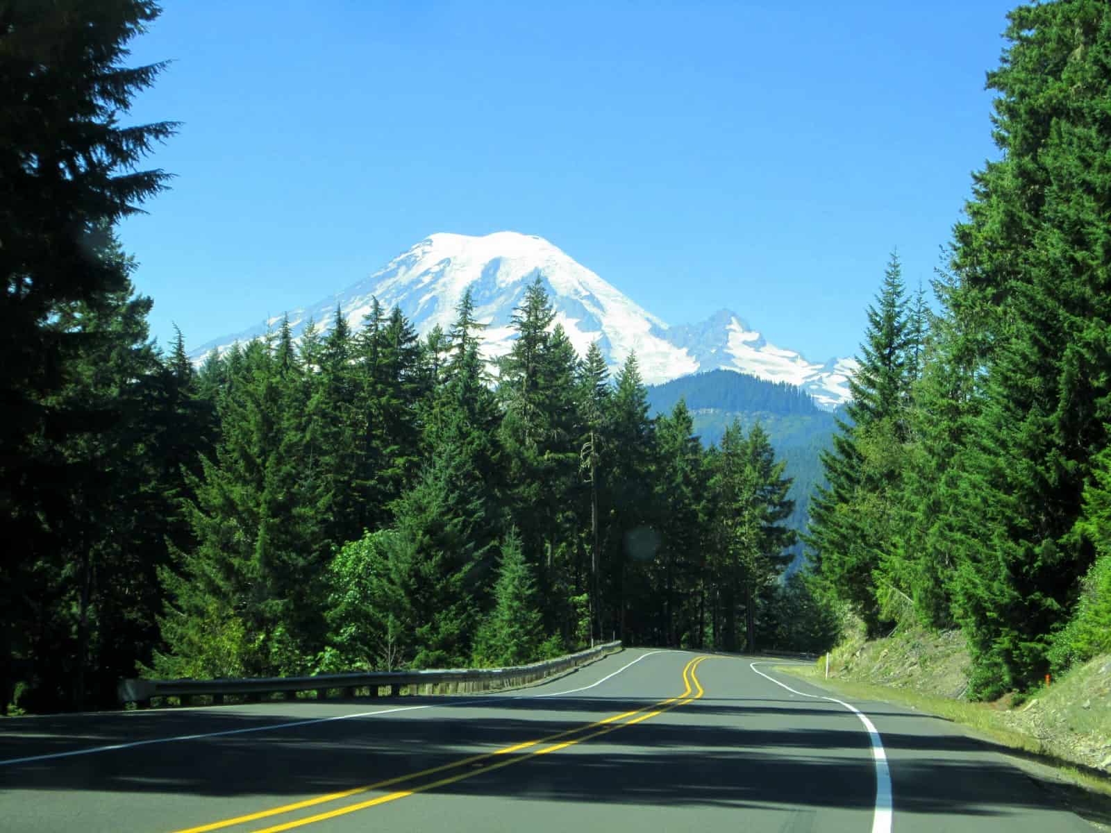 Sightsee on the White Pass and Chinook Scenic Byways