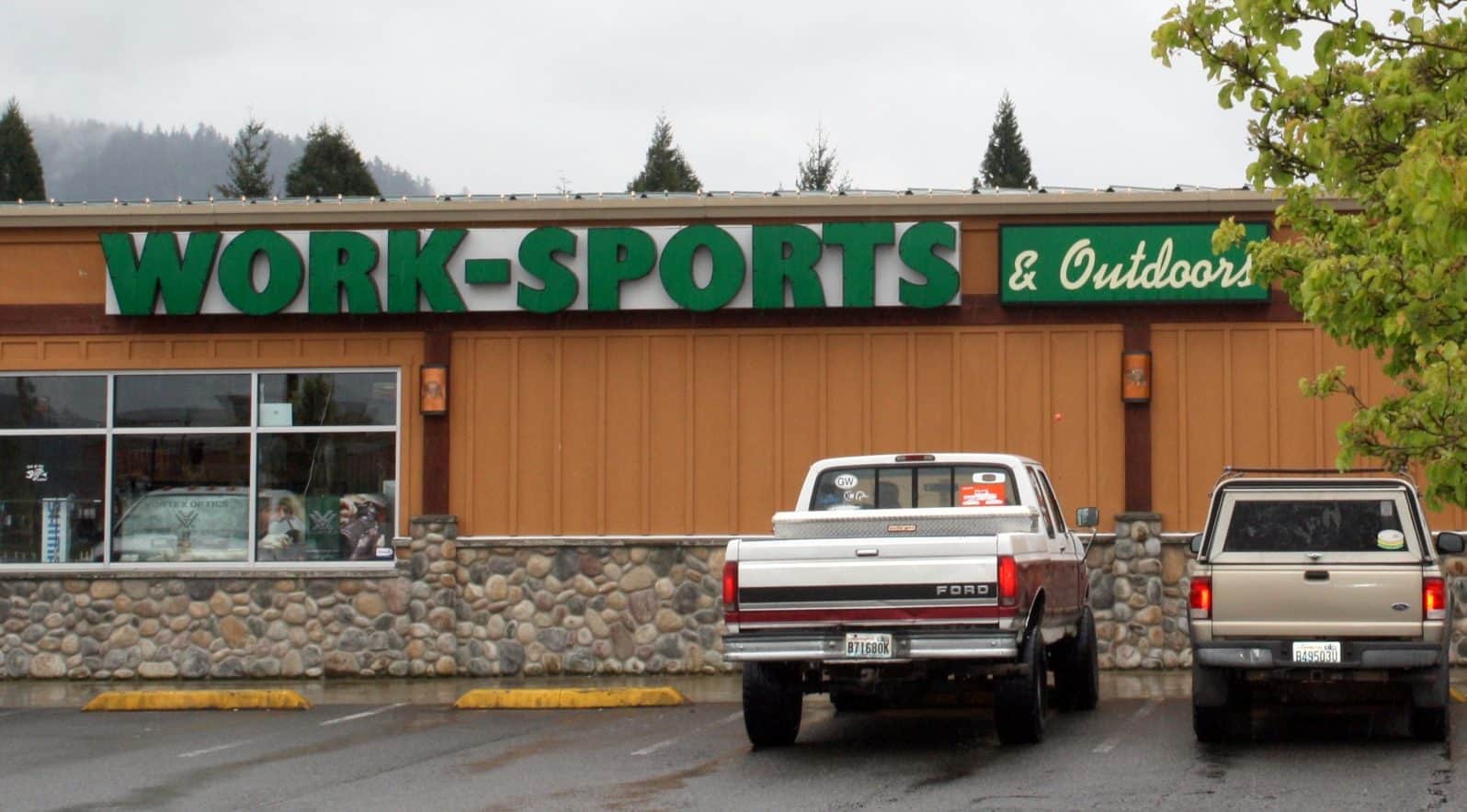 Work, Sports and Outdoors - Visit Rainier