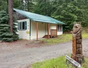 Hall Creek Cabin entrance